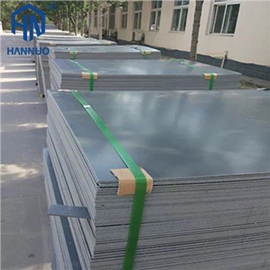 Compensato rivestito con film plastico in PVC verde